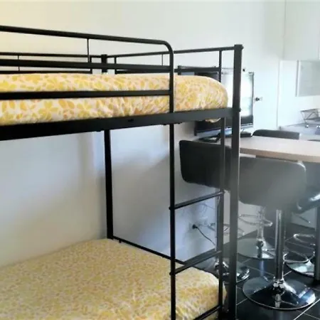 Apartamento ! Entre Port, Plage Et Commerces ! *